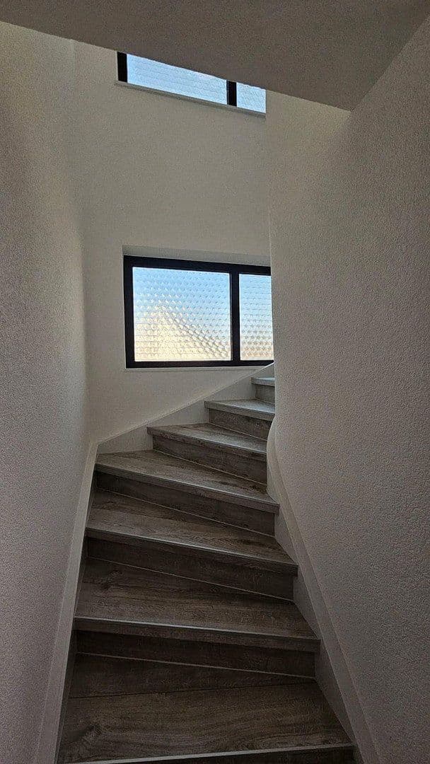 Prodej domu 129 m², pozemek 585 m², Fasanenweg 7, Pyrbaum, Bavorsko Prodej domu 129 m², pozemek 585 m², Fasanenweg 7, Pyrbaum, Bavorsko