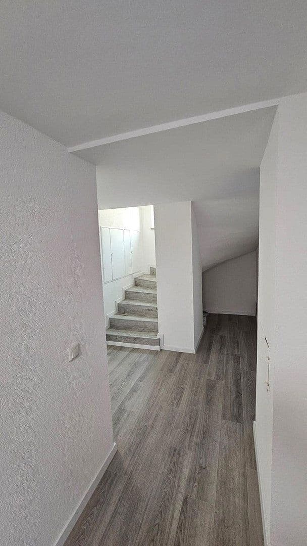 Prodej domu 129 m², pozemek 585 m², Fasanenweg 7, Pyrbaum, Bavorsko Prodej domu 129 m², pozemek 585 m², Fasanenweg 7, Pyrbaum, Bavorsko