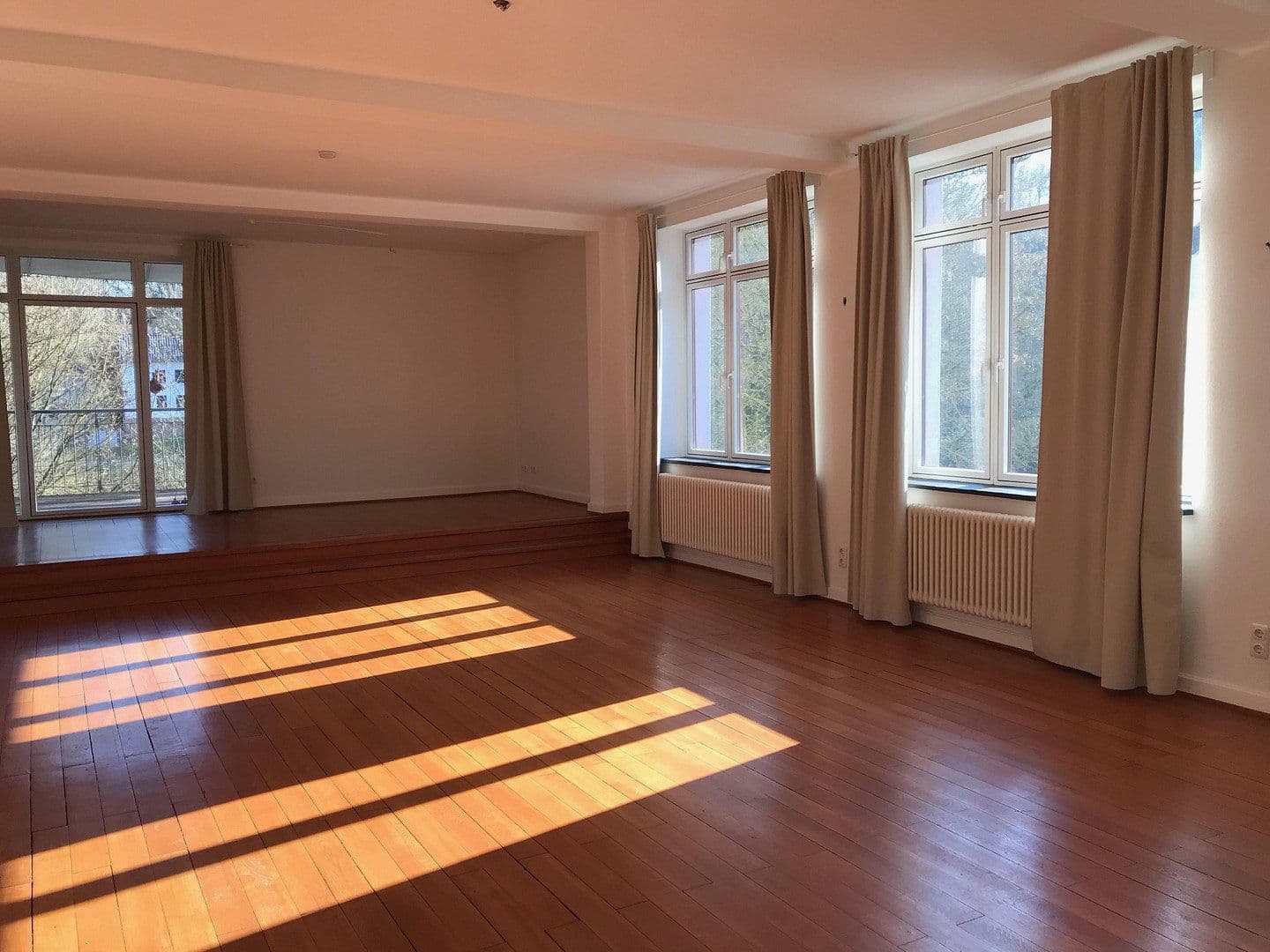 Pronájem bytu 2+1 100 m², Hohenstein, Hessen Pronájem bytu 2+1 100 m², Hohenstein, Hessen