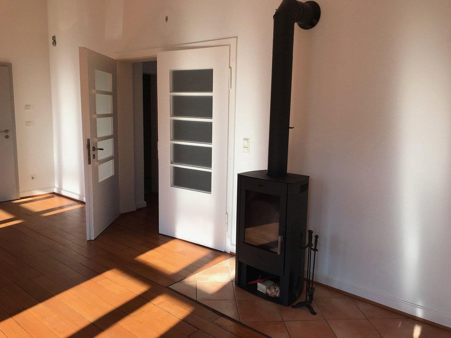 Pronájem bytu 2+1 100 m², Hohenstein, Hessen Pronájem bytu 2+1 100 m², Hohenstein, Hessen