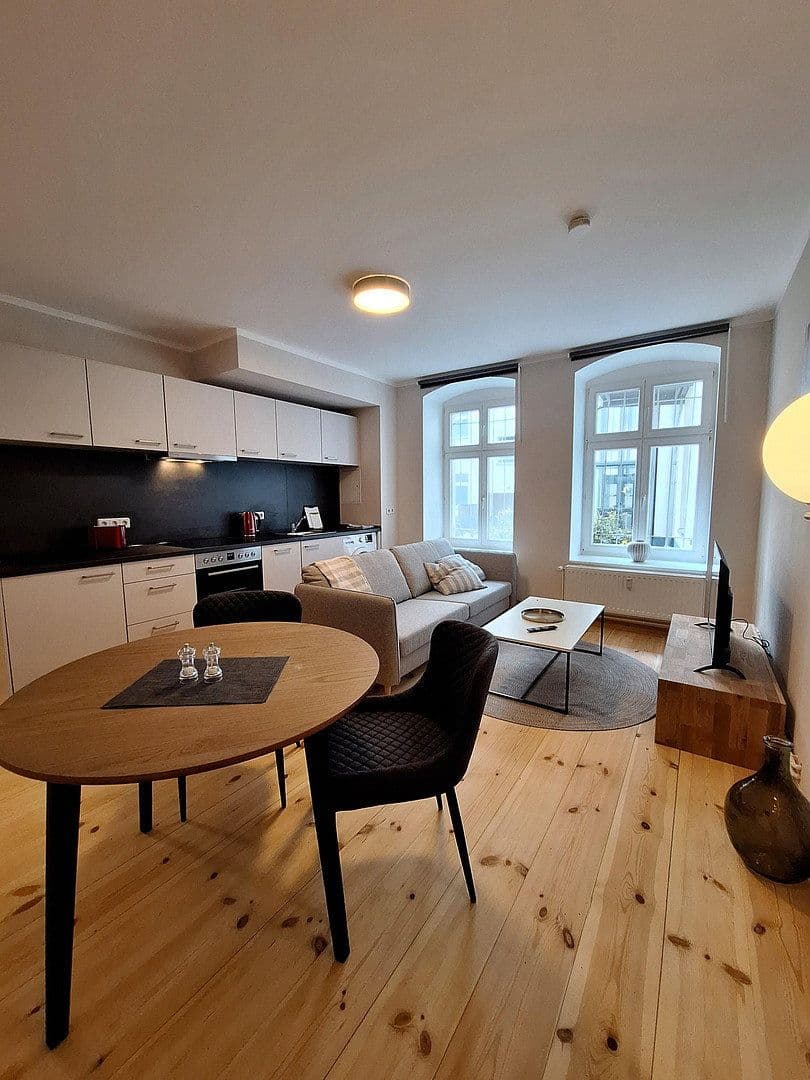 Pronájem bytu 1+1 36 m², Berlin, Berlín Pronájem bytu 1+1 36 m², Berlin, Berlín