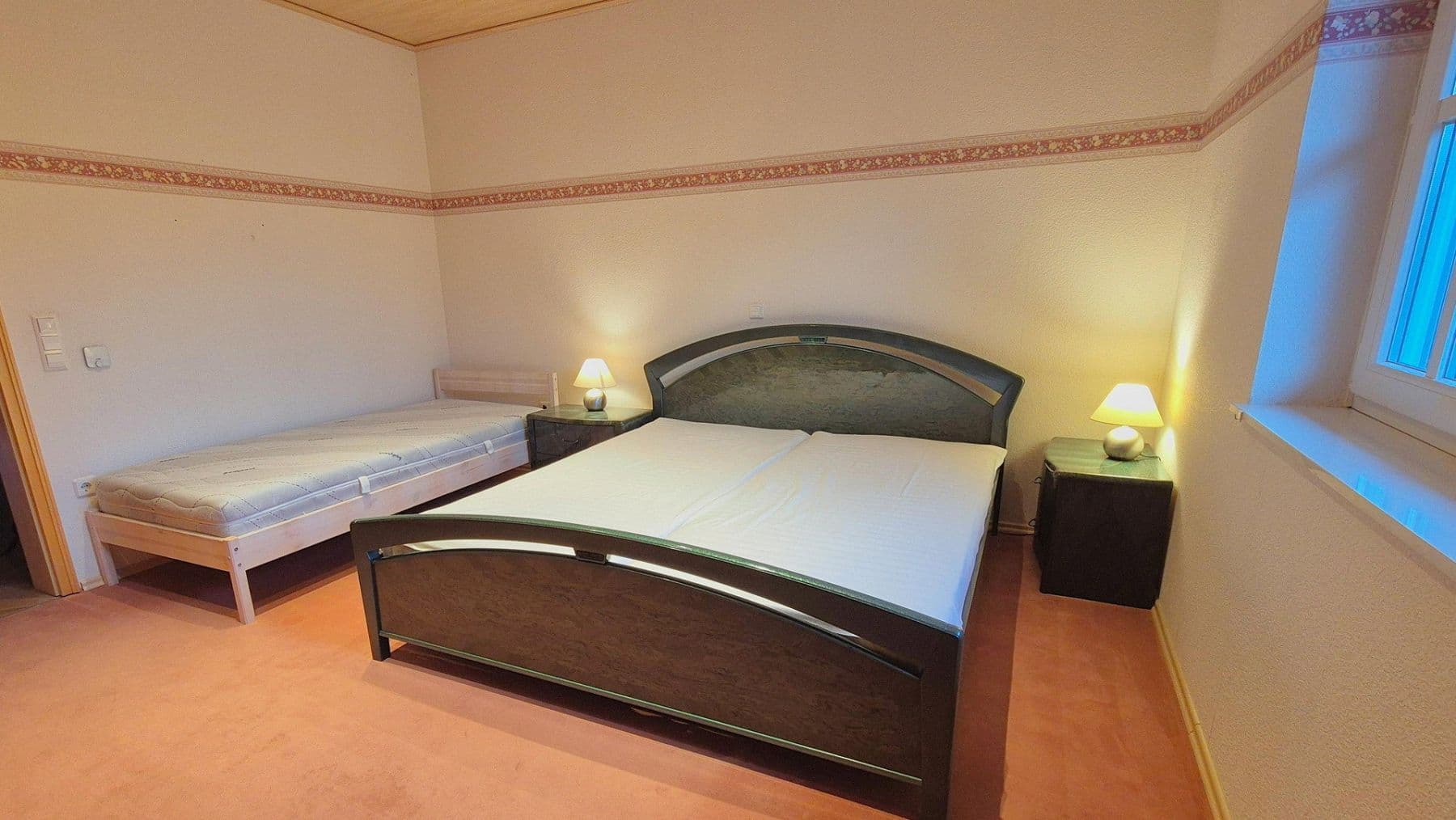 Pronájem domu 180 m², pozemek 865 m², Wolfsburg (Kästorf), Dolní Sasko Pronájem domu 180 m², pozemek 865 m², Wolfsburg (Kästorf), Dolní Sasko