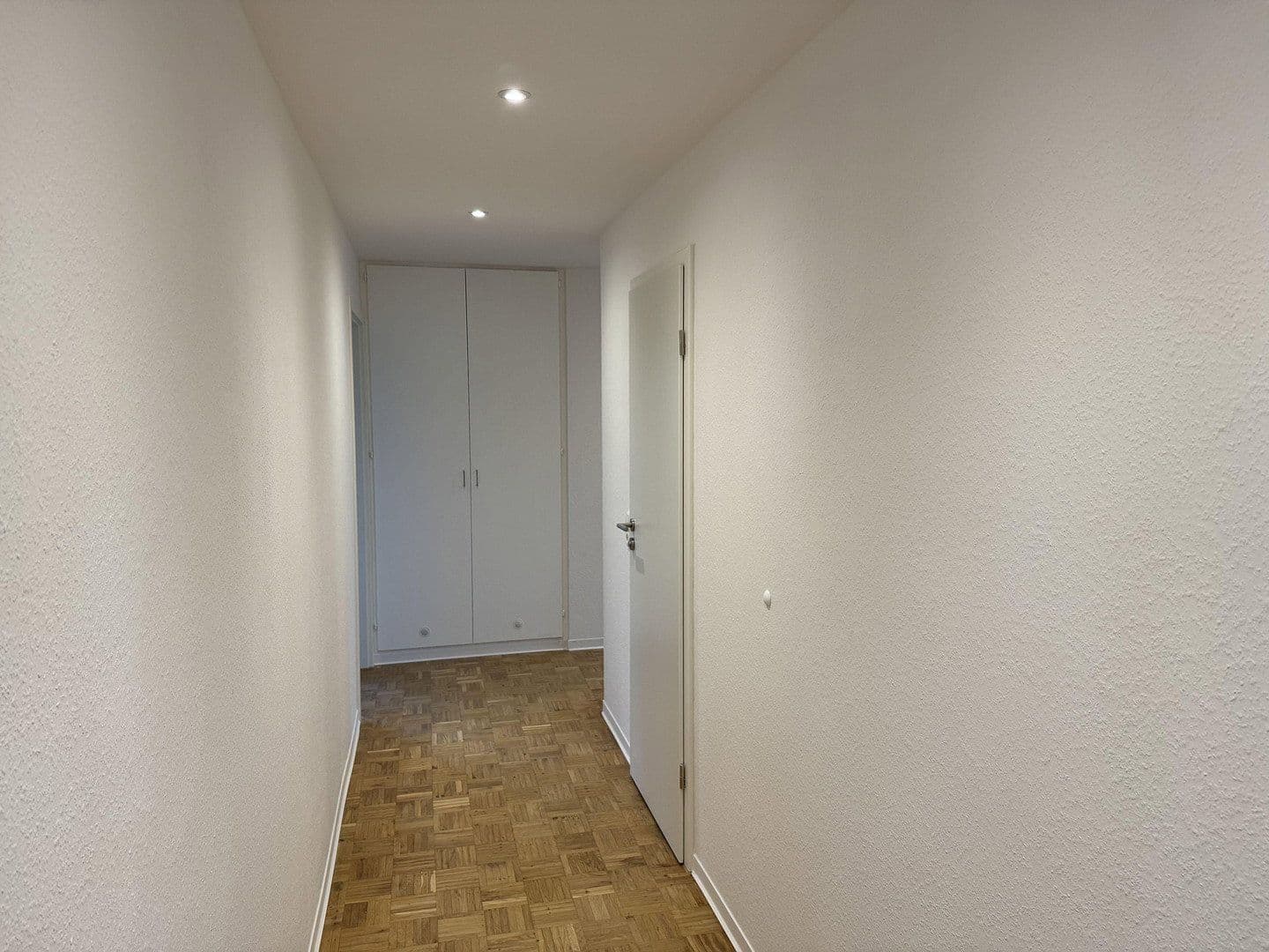 Pronájem bytu 3+1 86 m², Ettlinger Str. 31, Karlsruhe, Bádensko-Württembersko Pronájem bytu 3+1 86 m², Ettlinger Str. 31, Karlsruhe, Bádensko-Württembersko