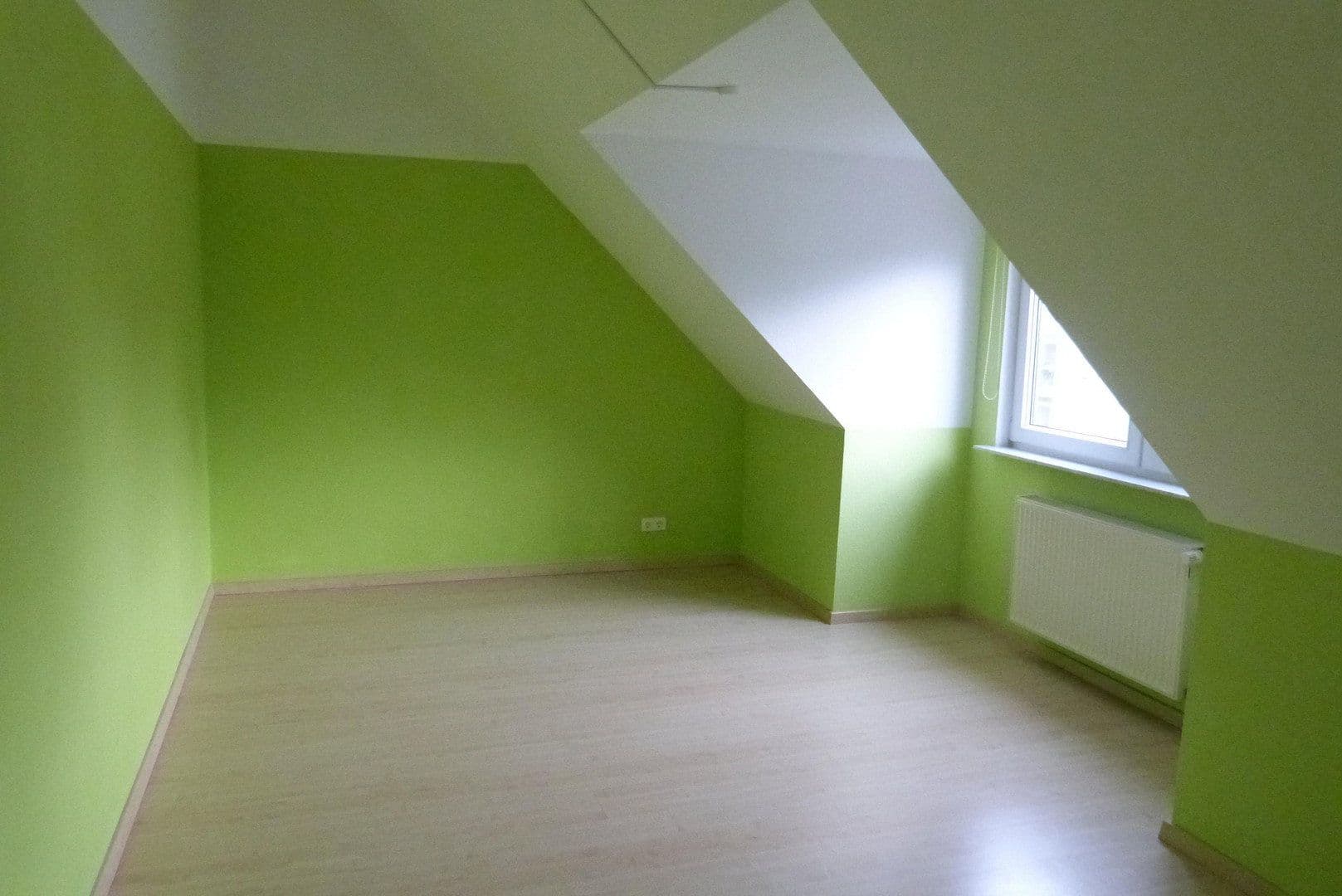 Prodej bytu 4+1 110 m², Am Sportplatz 2, Hoppegarten, Braniborsko Prodej bytu 4+1 110 m², Am Sportplatz 2, Hoppegarten, Braniborsko