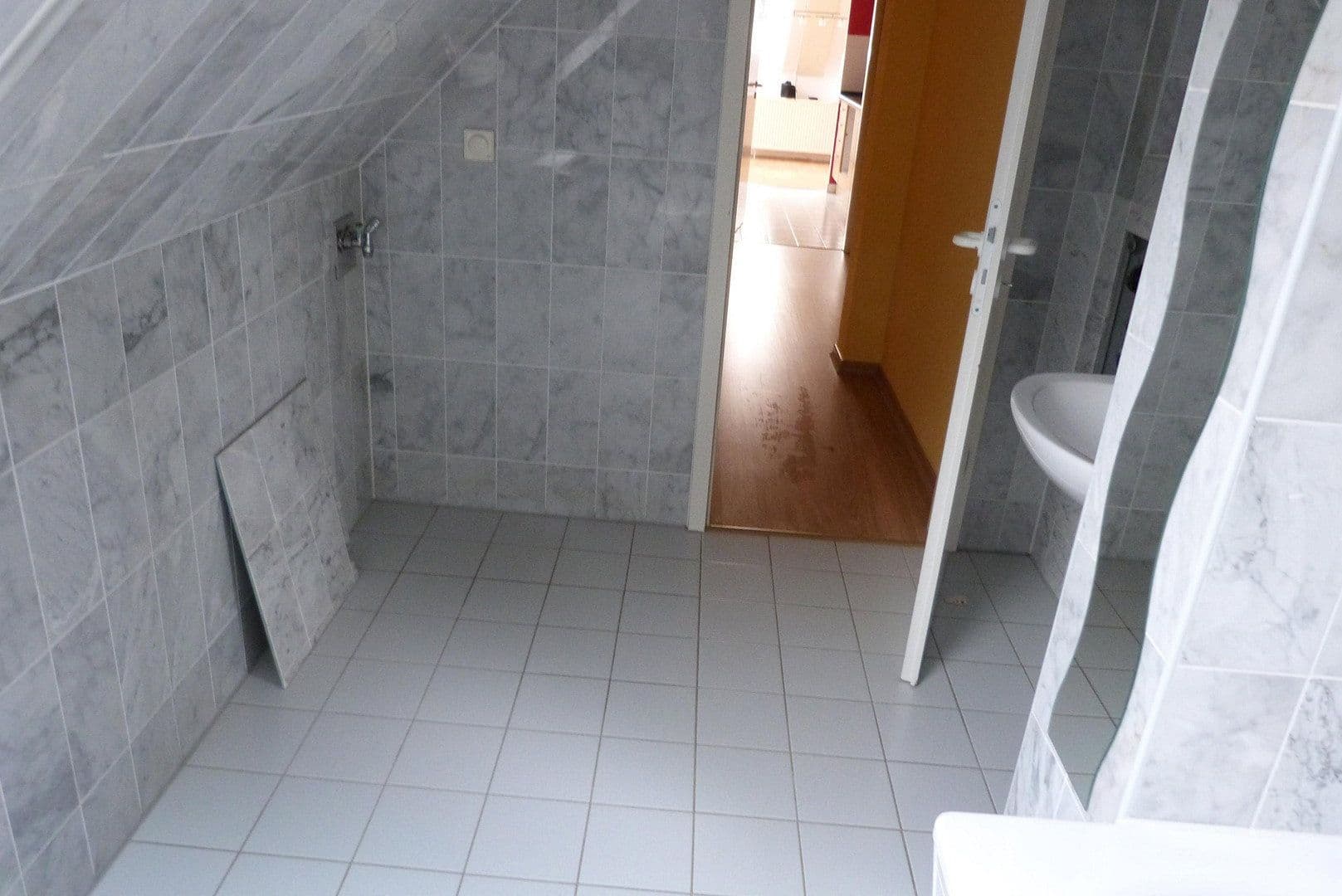 Prodej bytu 4+1 110 m², Am Sportplatz 2, Hoppegarten, Braniborsko Prodej bytu 4+1 110 m², Am Sportplatz 2, Hoppegarten, Braniborsko