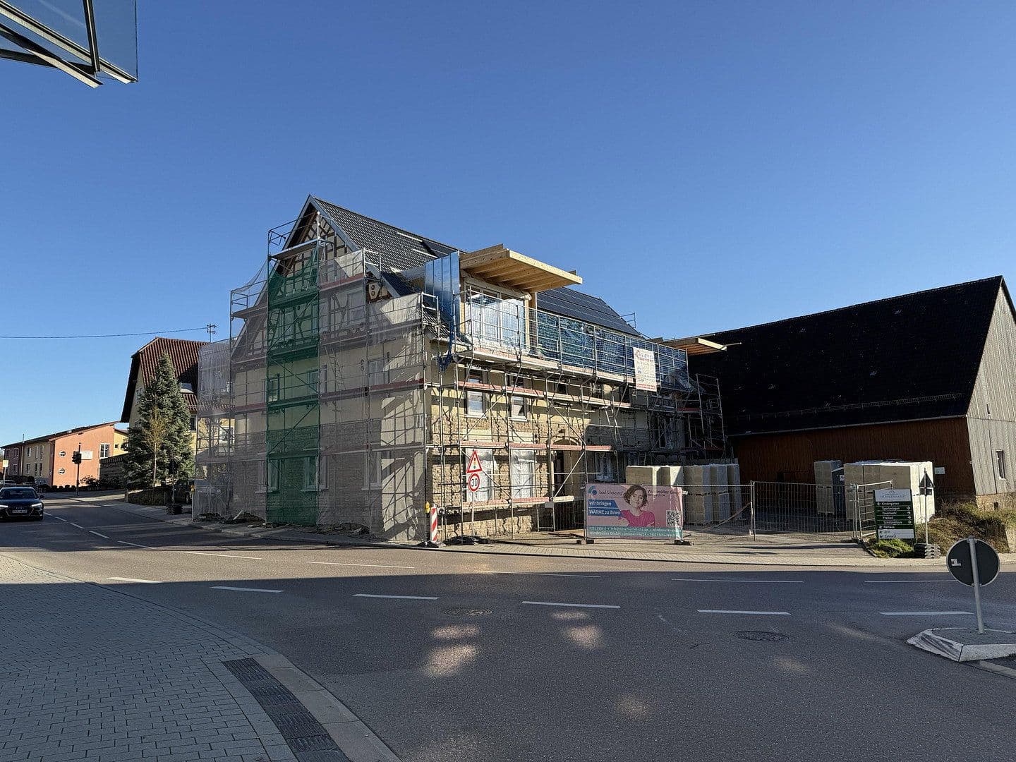 Pronájem bytu 3+1 74 m², Crailsheimer Str. 2, Frankenhardt, Bádensko-Württembersko Pronájem bytu 3+1 74 m², Crailsheimer Str. 2, Frankenhardt, Bádensko-Württembersko