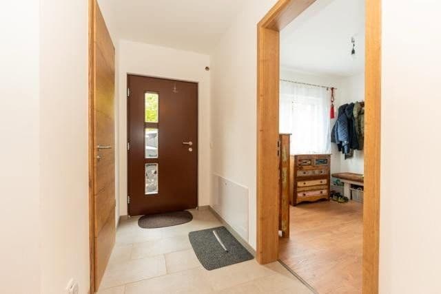 Prodej domu 145 m², pozemek 267 m², Schloßstraße 20a, Odelzhausen, Bavorsko Prodej domu 145 m², pozemek 267 m², Schloßstraße 20a, Odelzhausen, Bavorsko