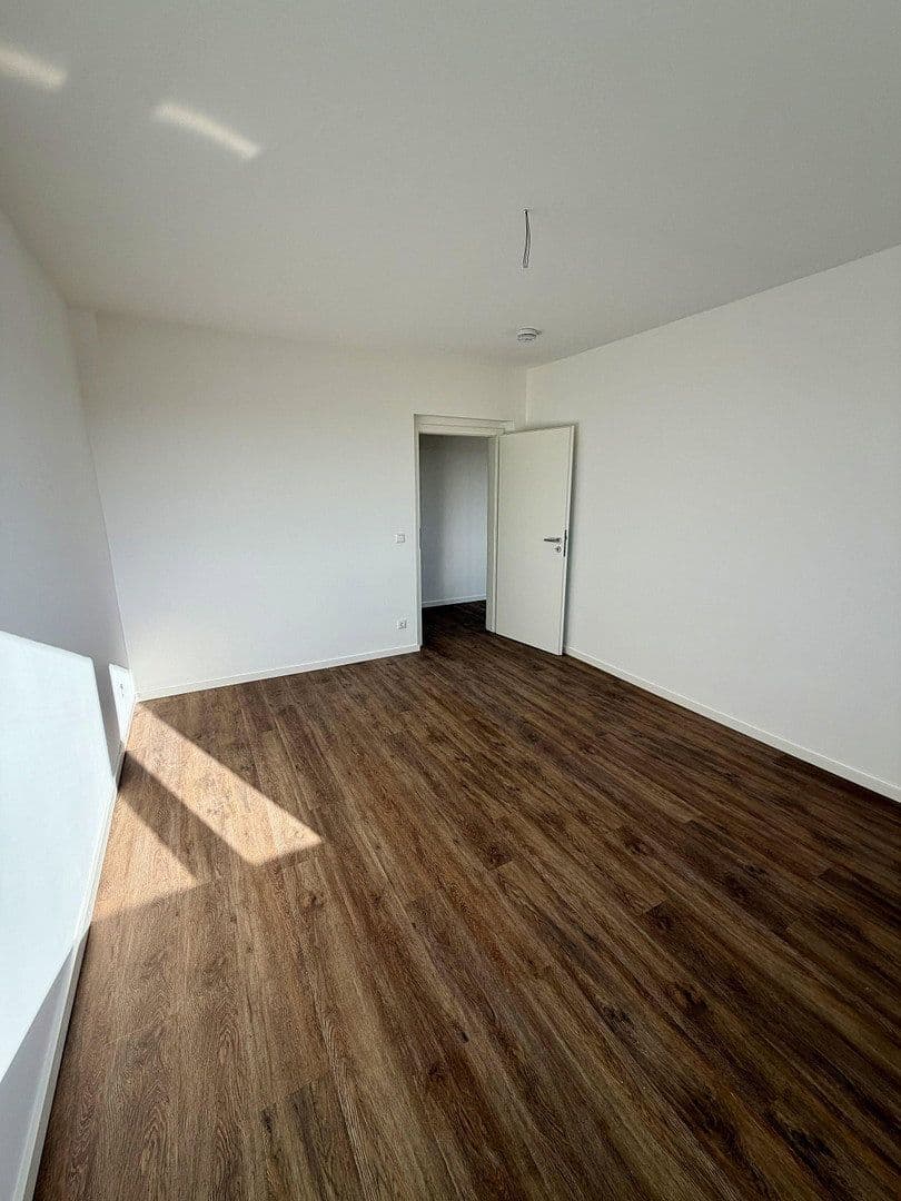 Pronájem bytu 3+1 60 m², Birkenstraße 1, Groß Kreutz (Havel), Braniborsko Pronájem bytu 3+1 60 m², Birkenstraße 1, Groß Kreutz (Havel), Braniborsko