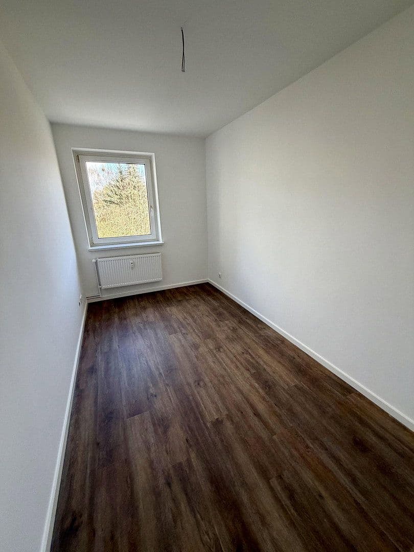 Pronájem bytu 3+1 60 m², Birkenstraße 1, Groß Kreutz (Havel), Braniborsko Pronájem bytu 3+1 60 m², Birkenstraße 1, Groß Kreutz (Havel), Braniborsko