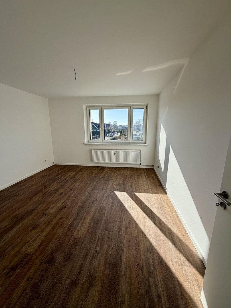 Pronájem bytu 3+1 60 m², Birkenstraße 1, Groß Kreutz (Havel), Braniborsko Pronájem bytu 3+1 60 m², Birkenstraße 1, Groß Kreutz (Havel), Braniborsko