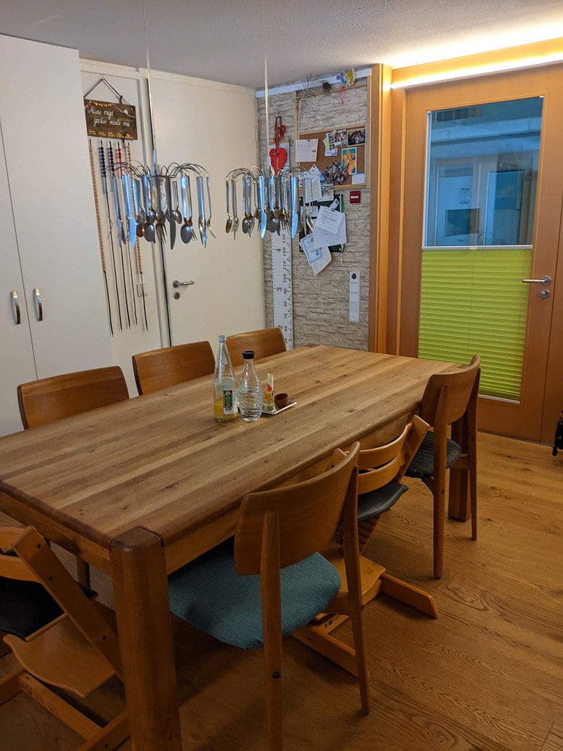 Prodej bytu 4+1 105 m², Raistinger Str. 2/2, Herrenberg, Bádensko-Württembersko Prodej bytu 4+1 105 m², Raistinger Str. 2/2, Herrenberg, Bádensko-Württembersko