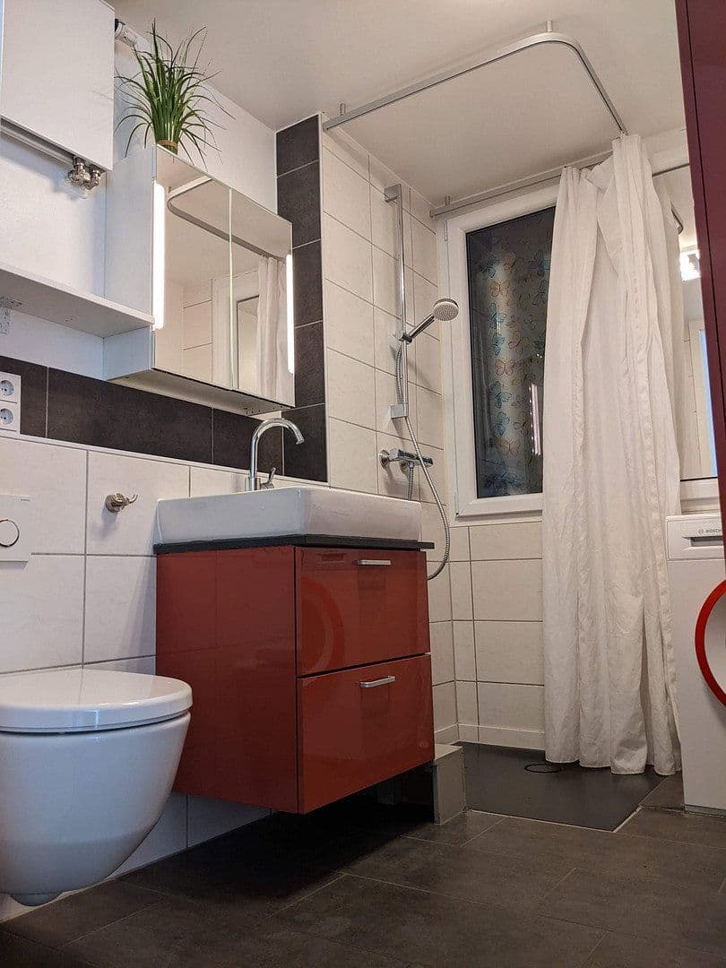 Prodej bytu 4+1 105 m², Raistinger Str. 2/2, Herrenberg, Bádensko-Württembersko Prodej bytu 4+1 105 m², Raistinger Str. 2/2, Herrenberg, Bádensko-Württembersko