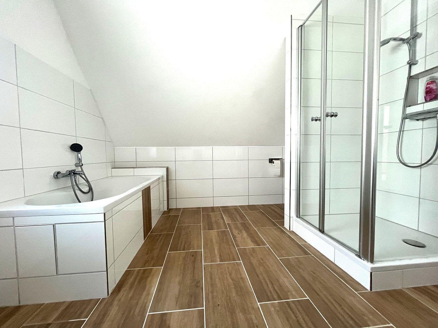 Pronájem bytu 2+1 74 m², Freigericht, Hessen Pronájem bytu 2+1 74 m², Freigericht, Hessen