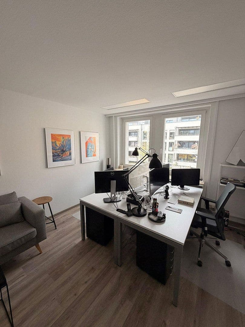 Pronájem kanceláře 209 m², Hannover, Dolní Sasko Pronájem kanceláře 209 m², Hannover, Dolní Sasko