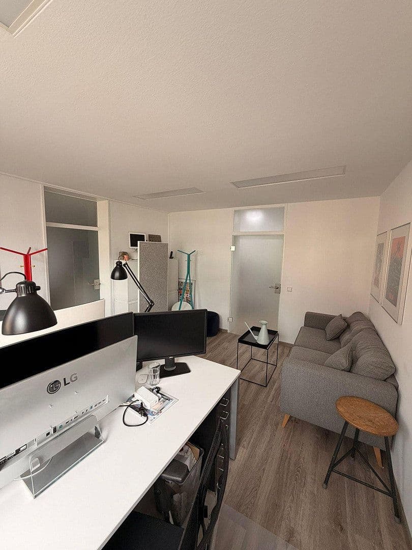 Pronájem kanceláře 209 m², Hannover, Dolní Sasko Pronájem kanceláře 209 m², Hannover, Dolní Sasko