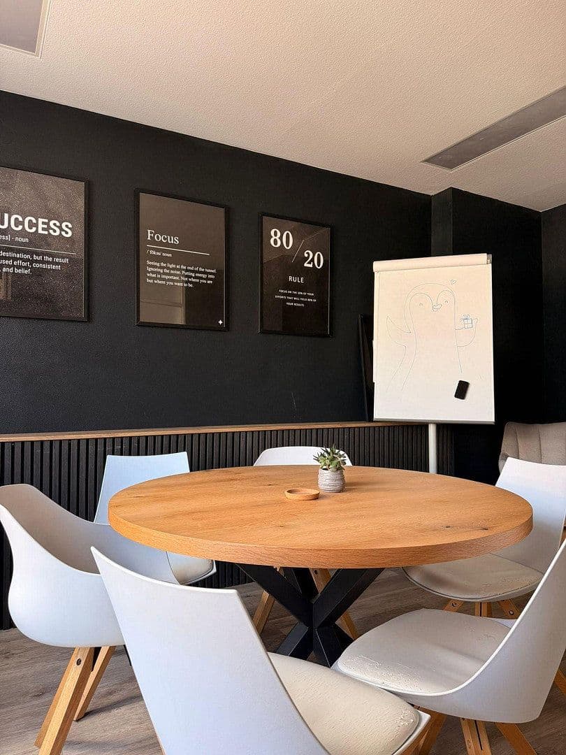 Pronájem kanceláře 209 m², Hannover, Dolní Sasko Pronájem kanceláře 209 m², Hannover, Dolní Sasko