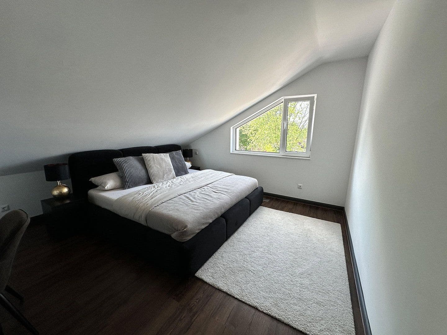 Prodej domu 305 m², pozemek 568 m², Geesthacht, Šlesvicko-Holštýnsko Prodej domu 305 m², pozemek 568 m², Geesthacht, Šlesvicko-Holštýnsko