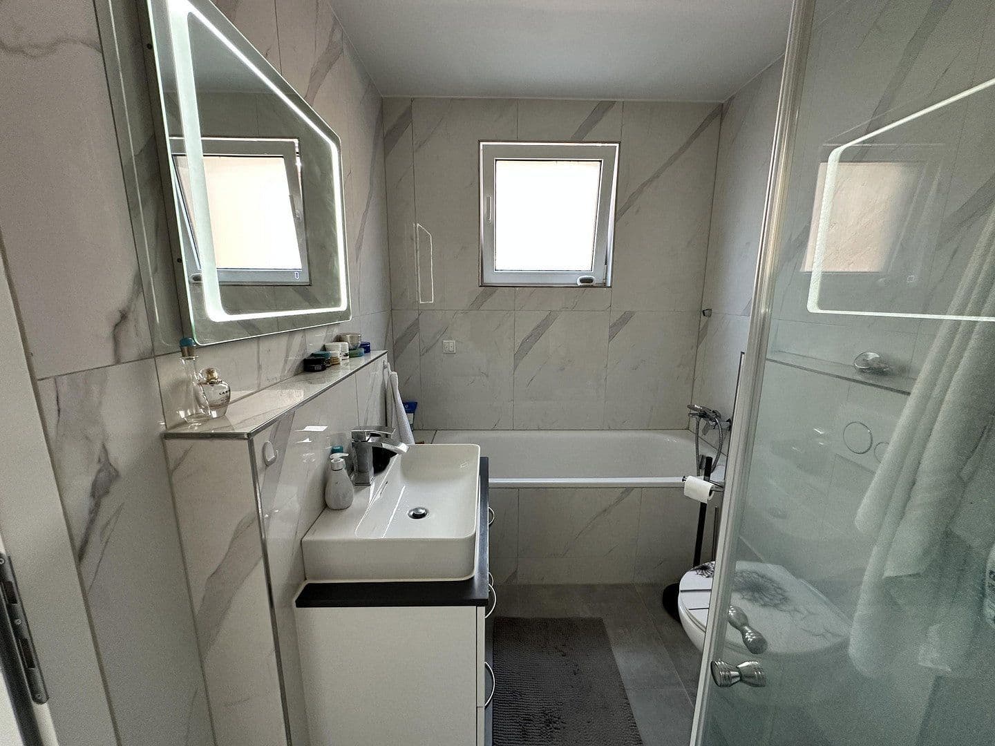 Prodej domu 305 m², pozemek 568 m², Geesthacht, Šlesvicko-Holštýnsko Prodej domu 305 m², pozemek 568 m², Geesthacht, Šlesvicko-Holštýnsko