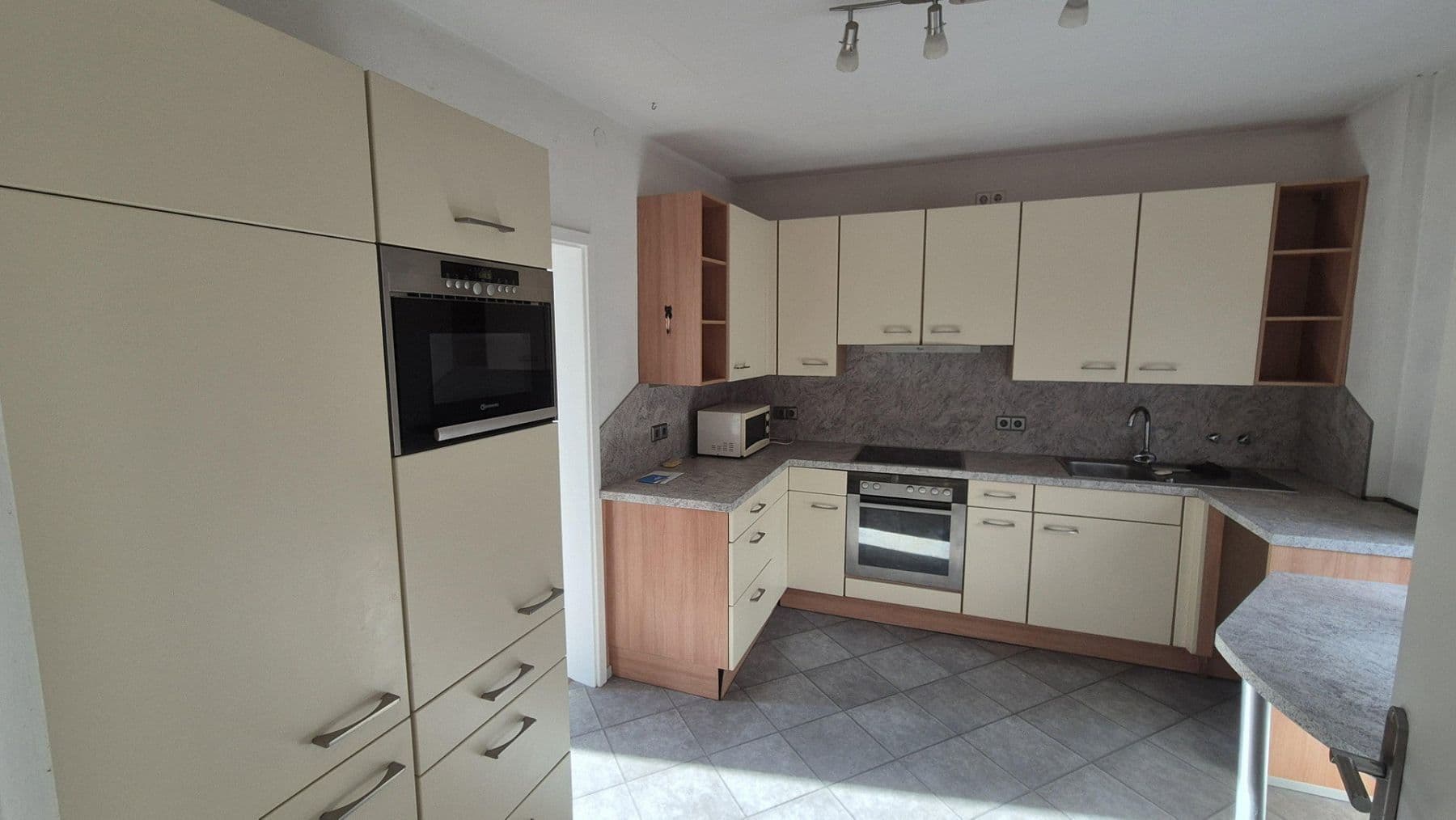 Prodej domu 155 m², pozemek 168 m², Gesellstr. 45, Pforzheim, Bádensko-Württembersko Prodej domu 155 m², pozemek 168 m², Gesellstr. 45, Pforzheim, Bádensko-Württembersko