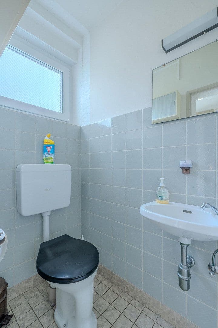 Prodej domu 170 m², pozemek 728 m², Am Steinern Kreuz 16, Darmstadt, Hessen Prodej domu 170 m², pozemek 728 m², Am Steinern Kreuz 16, Darmstadt, Hessen