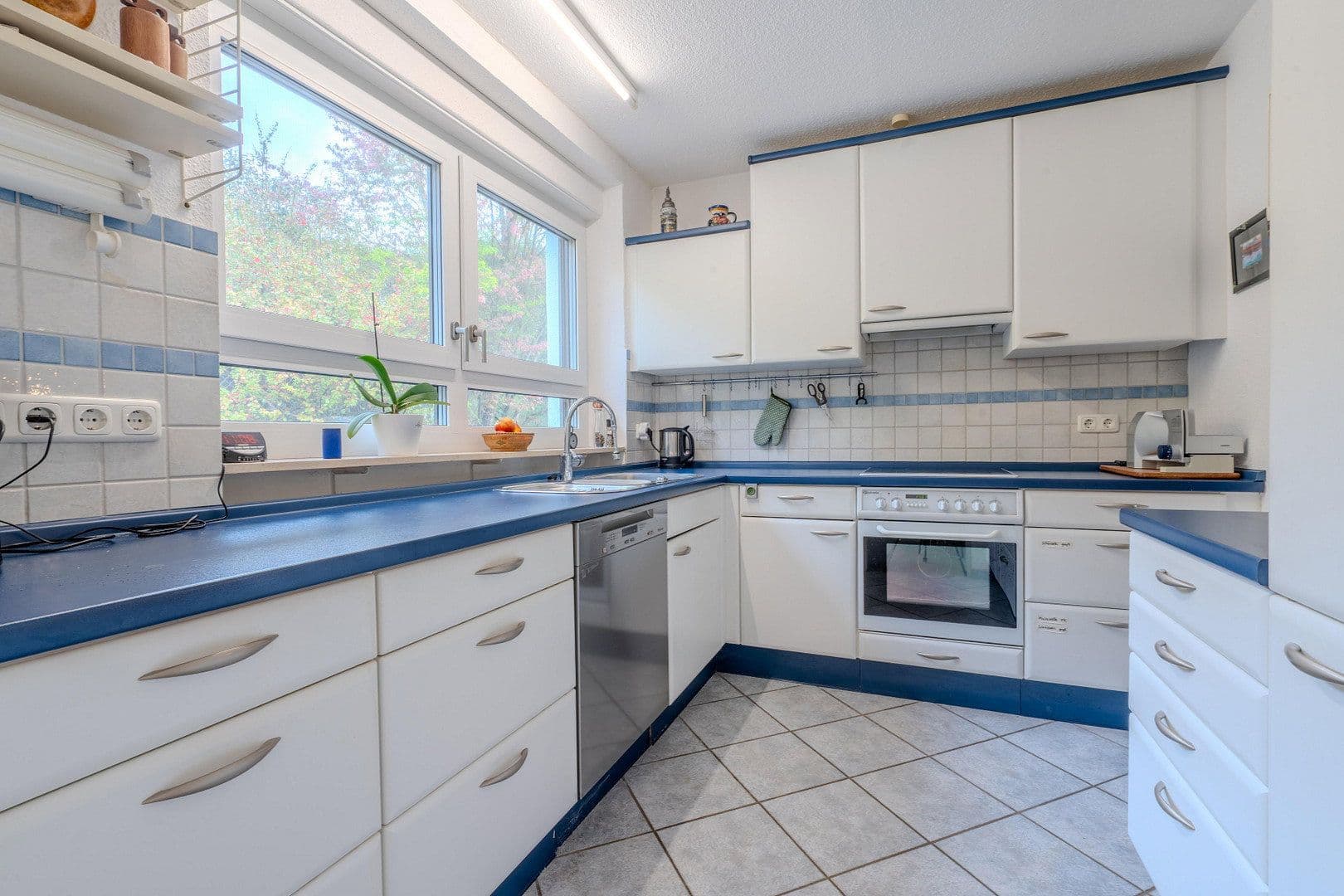 Prodej domu 170 m², pozemek 728 m², Am Steinern Kreuz 16, Darmstadt, Hessen Prodej domu 170 m², pozemek 728 m², Am Steinern Kreuz 16, Darmstadt, Hessen