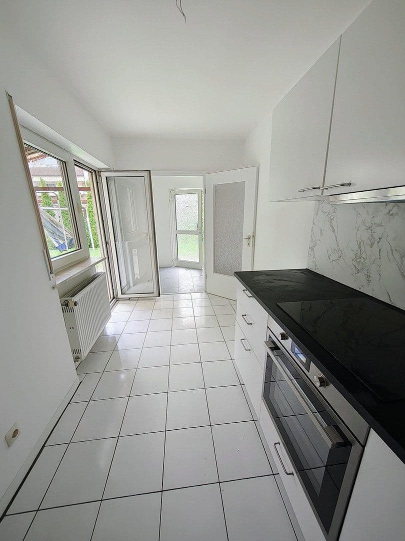 Pronájem bytu 3+1 88 m², Karlsruhe, Bádensko-Württembersko Pronájem bytu 3+1 88 m², Karlsruhe, Bádensko-Württembersko