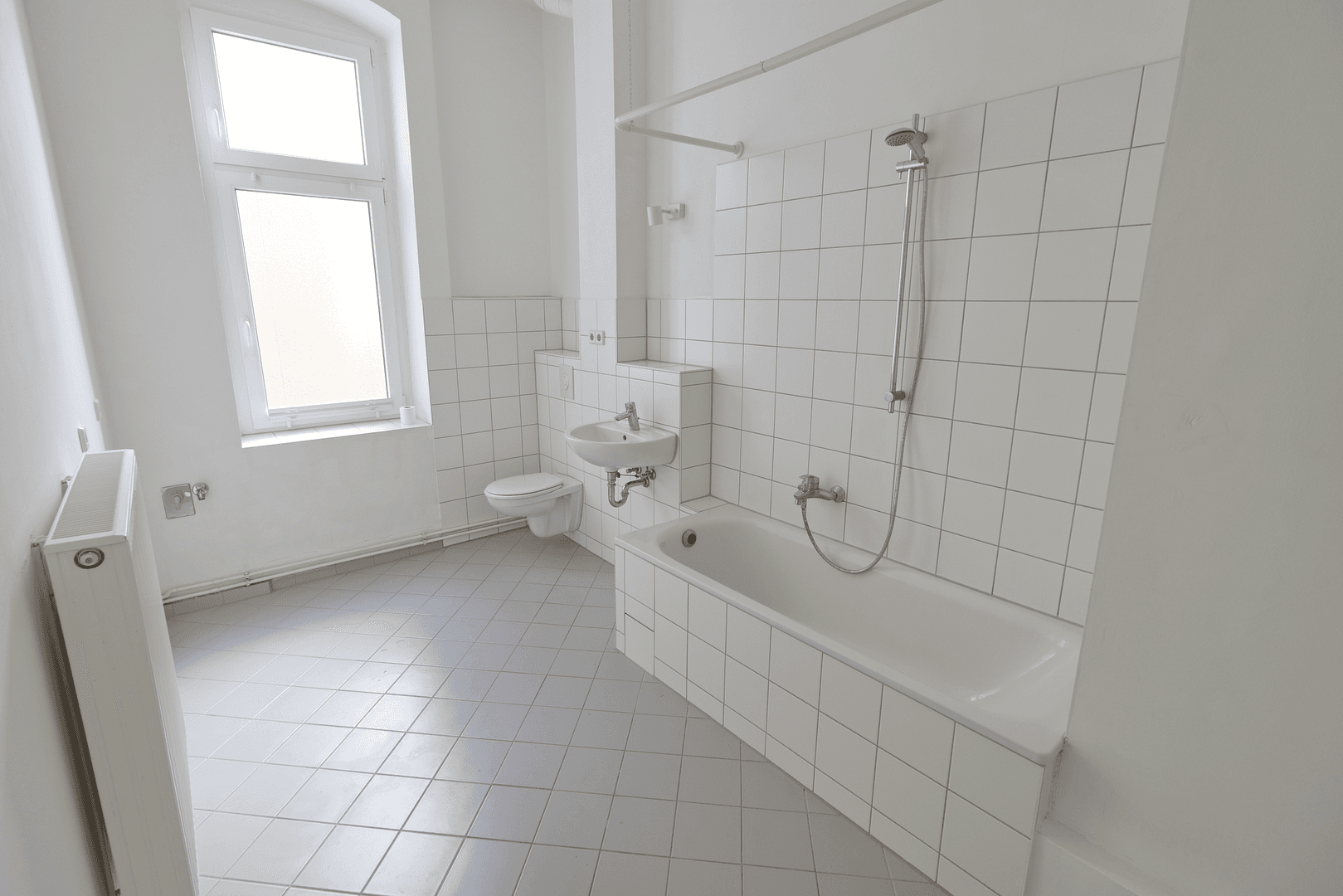 Pronájem bytu 2+1 80 m², Beusselstraße 00, Berlin, Berlín Pronájem bytu 2+1 80 m², Beusselstraße 00, Berlin, Berlín