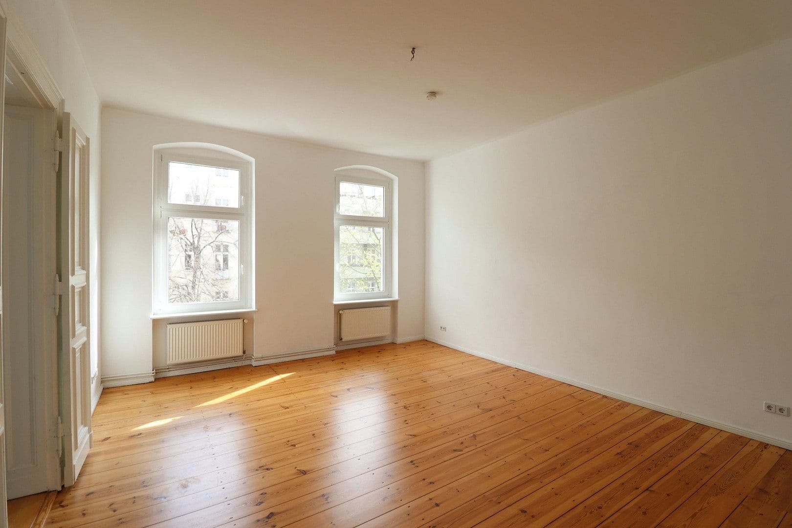 Pronájem bytu 2+1 80 m², Beusselstraße 00, Berlin, Berlín Pronájem bytu 2+1 80 m², Beusselstraße 00, Berlin, Berlín