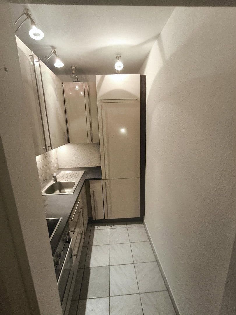 Pronájem bytu 2+1 45 m², Römerstraße 7, Hanau, Hessen Pronájem bytu 2+1 45 m², Römerstraße 7, Hanau, Hessen