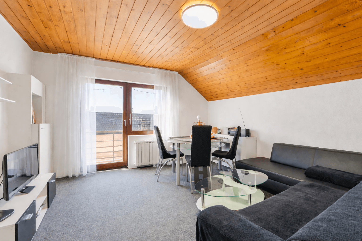 Prodej bytu 2+1 42 m², Brühlstr. 22, Beuren, Bádensko-Württembersko Prodej bytu 2+1 42 m², Brühlstr. 22, Beuren, Bádensko-Württembersko