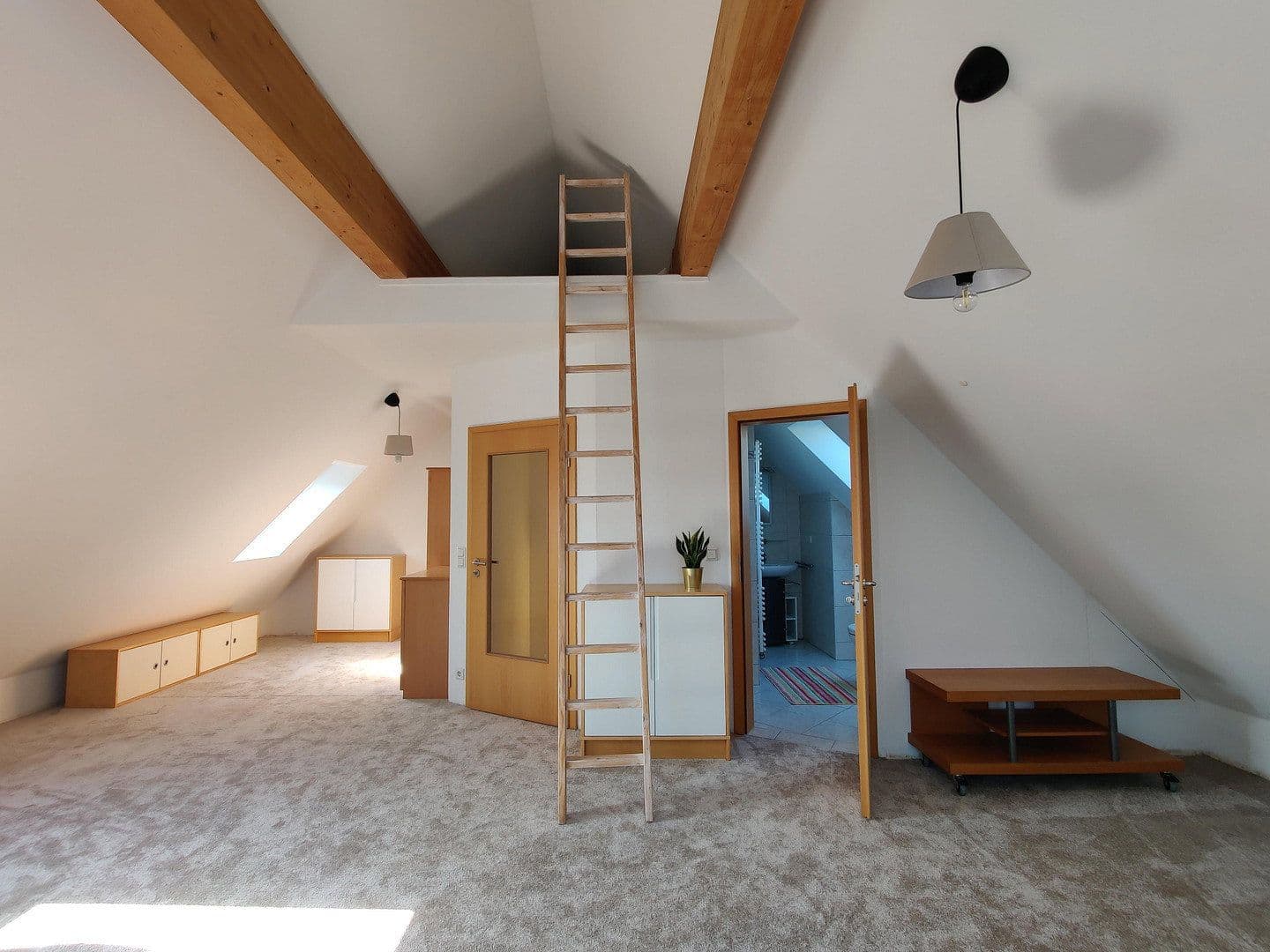 Prodej domu 153 m², pozemek 456 m², München, Bavorsko Prodej domu 153 m², pozemek 456 m², München, Bavorsko