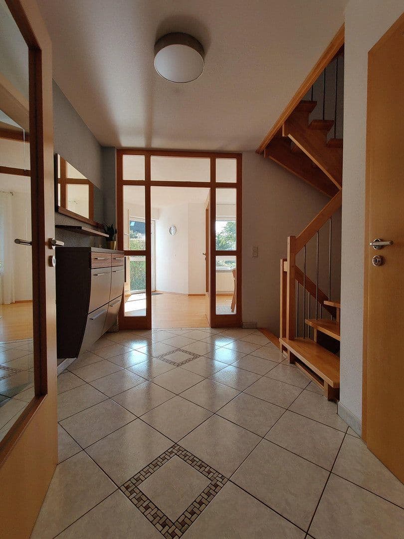 Prodej domu 153 m², pozemek 456 m², München, Bavorsko Prodej domu 153 m², pozemek 456 m², München, Bavorsko