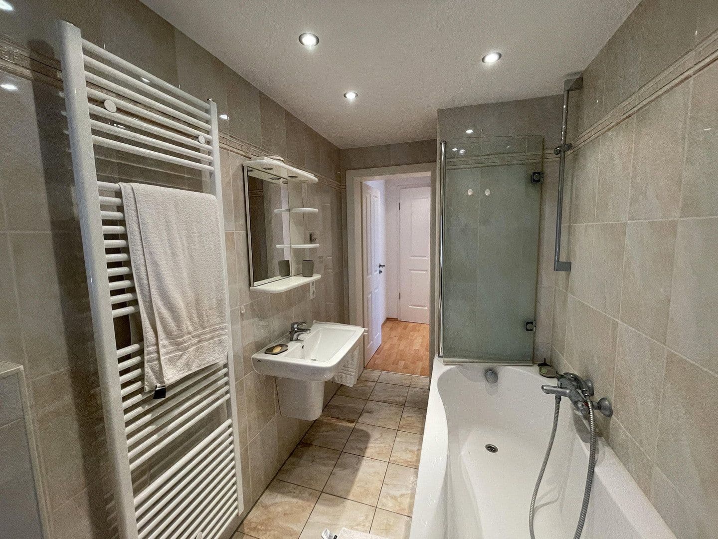 Pronájem bytu 2+1 57 m², Am Zehnt 9, Sinsheim, Bádensko-Württembersko Pronájem bytu 2+1 57 m², Am Zehnt 9, Sinsheim, Bádensko-Württembersko