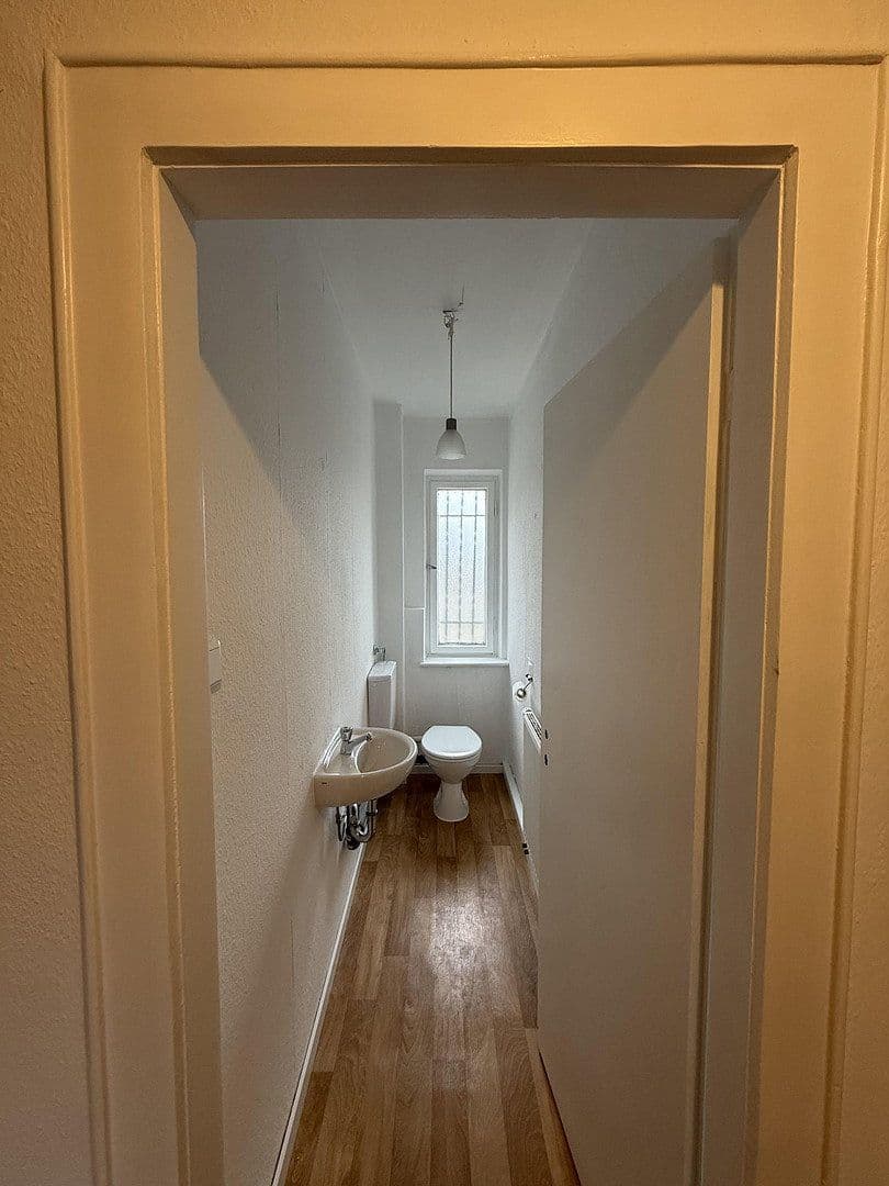 Pronájem bytu 4+1 120 m², Bucher Straße 97, Nürnberg, Bavorsko Pronájem bytu 4+1 120 m², Bucher Straße 97, Nürnberg, Bavorsko