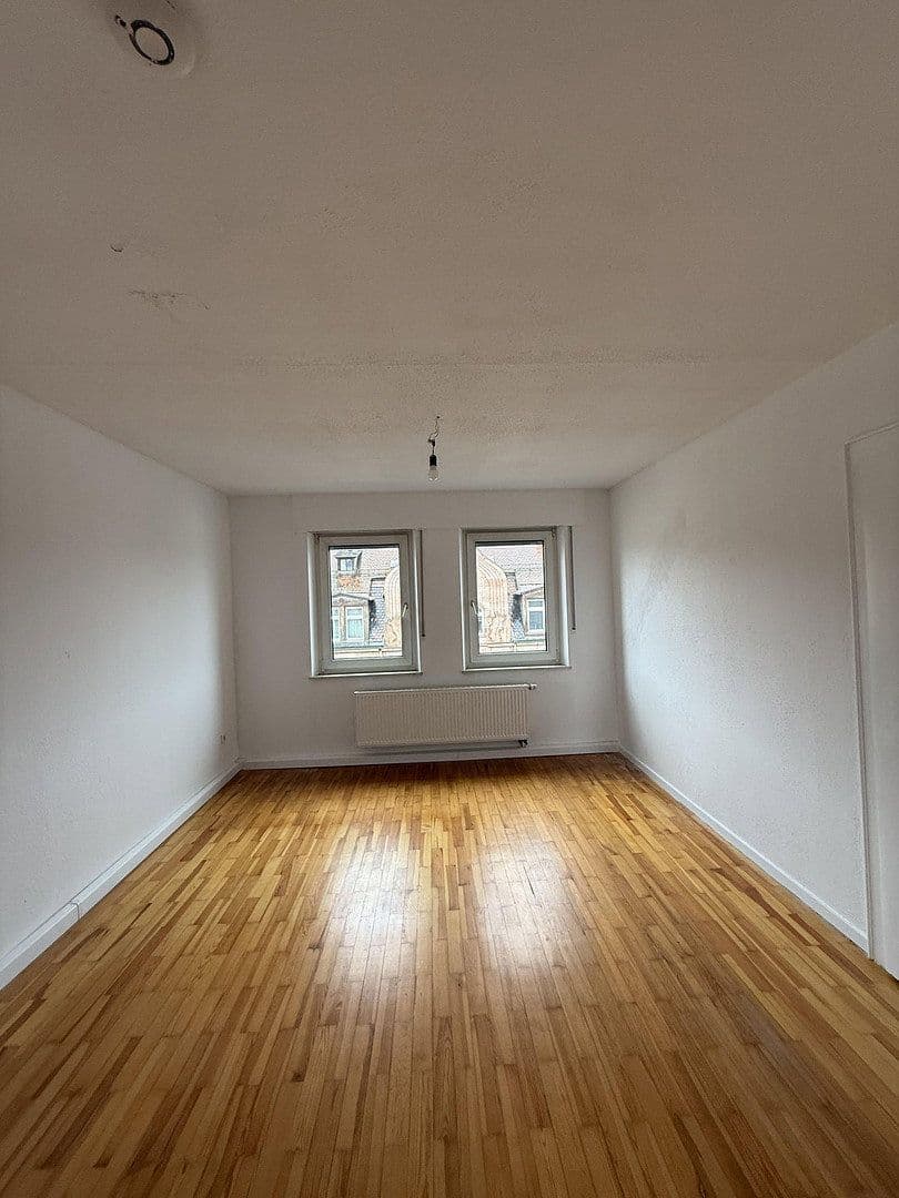 Pronájem bytu 4+1 120 m², Bucher Straße 97, Nürnberg, Bavorsko Pronájem bytu 4+1 120 m², Bucher Straße 97, Nürnberg, Bavorsko