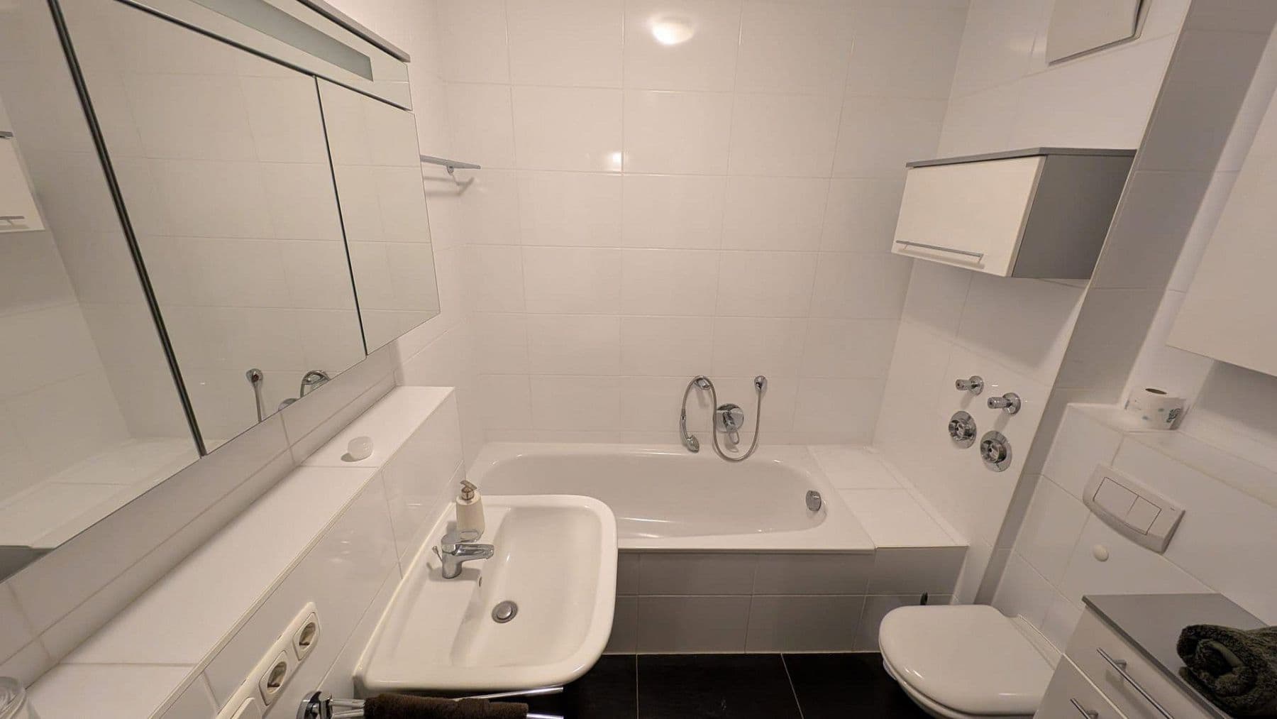 Prodej bytu 3+1 98 m², Große Rittergasse 35, Frankfurt am Main, Hessen Prodej bytu 3+1 98 m², Große Rittergasse 35, Frankfurt am Main, Hessen