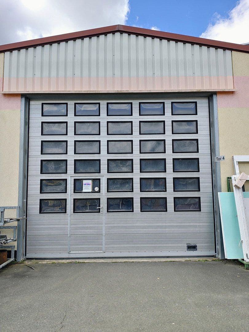 Pronájem nebytového prostoru 960 m², Am Steinbruch 3, Gerhardshofen, Bavorsko Pronájem nebytového prostoru 960 m², Am Steinbruch 3, Gerhardshofen, Bavorsko