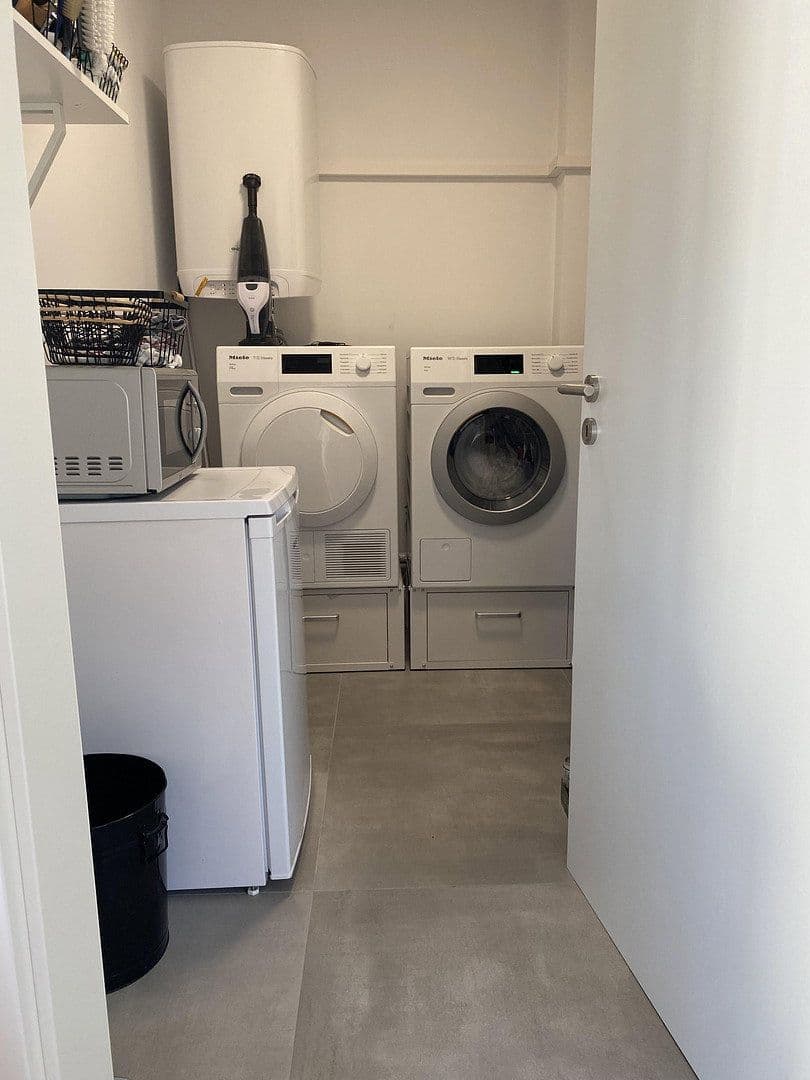 Pronájem bytu 5+1 135 m², Kiekenbrink 37, Porta Westfalica, Severní Porýní-Vestfálsko Pronájem bytu 5+1 135 m², Kiekenbrink 37, Porta Westfalica, Severní Porýní-Vestfálsko