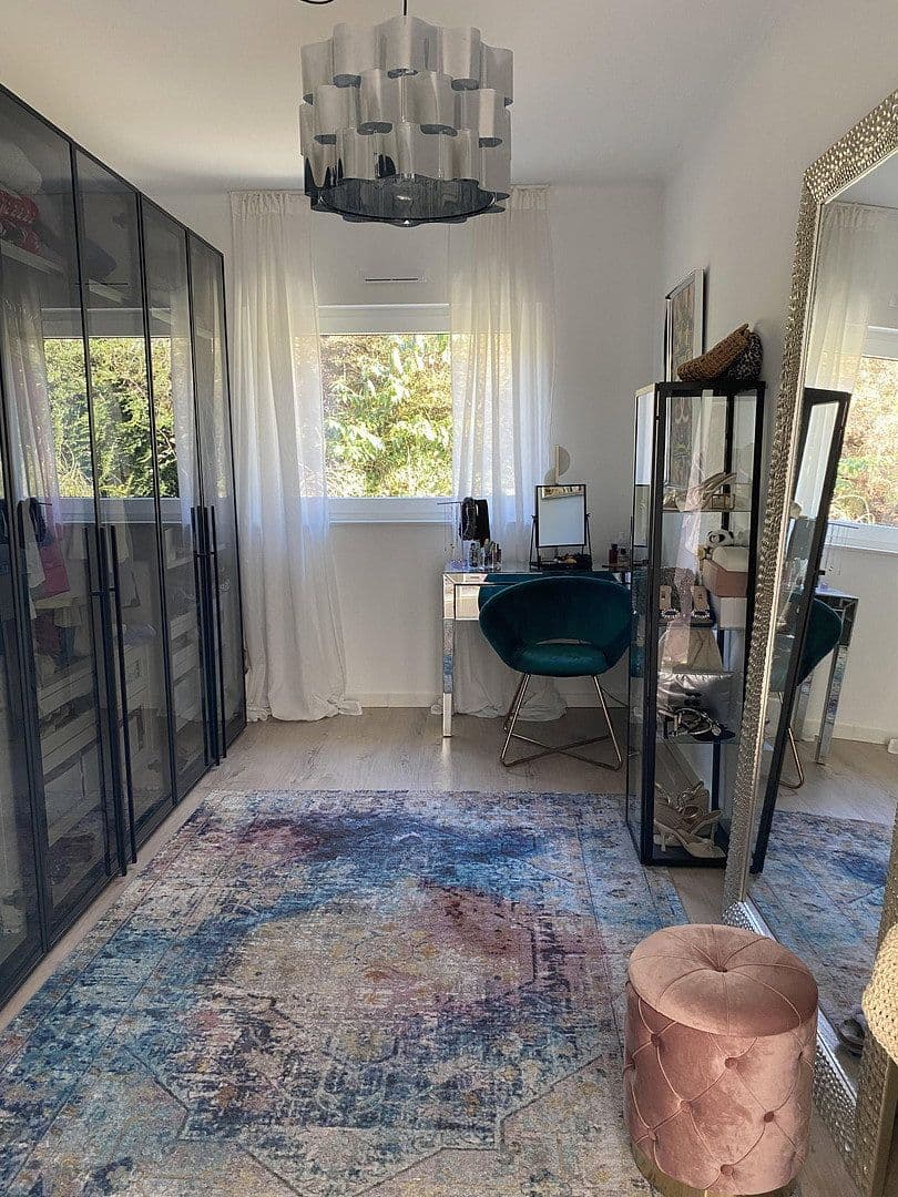 Pronájem bytu 5+1 135 m², Kiekenbrink 37, Porta Westfalica, Severní Porýní-Vestfálsko Pronájem bytu 5+1 135 m², Kiekenbrink 37, Porta Westfalica, Severní Porýní-Vestfálsko