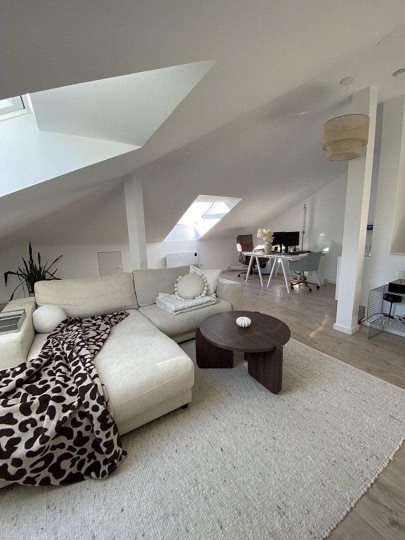 Pronájem bytu 5+1 135 m², Kiekenbrink 37, Porta Westfalica, Severní Porýní-Vestfálsko Pronájem bytu 5+1 135 m², Kiekenbrink 37, Porta Westfalica, Severní Porýní-Vestfálsko