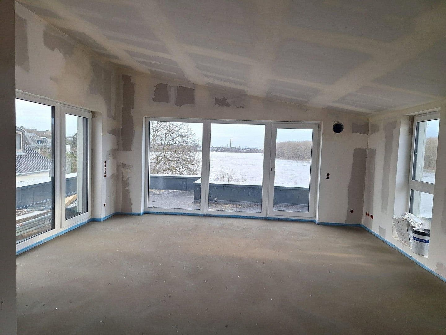 Pronájem bytu 2+1 88 m², Erkerstrasse 23, Köln Porz Ensen, Severní Porýní-Vestfálsko Pronájem bytu 2+1 88 m², Erkerstrasse 23, Köln Porz Ensen, Severní Porýní-Vestfálsko