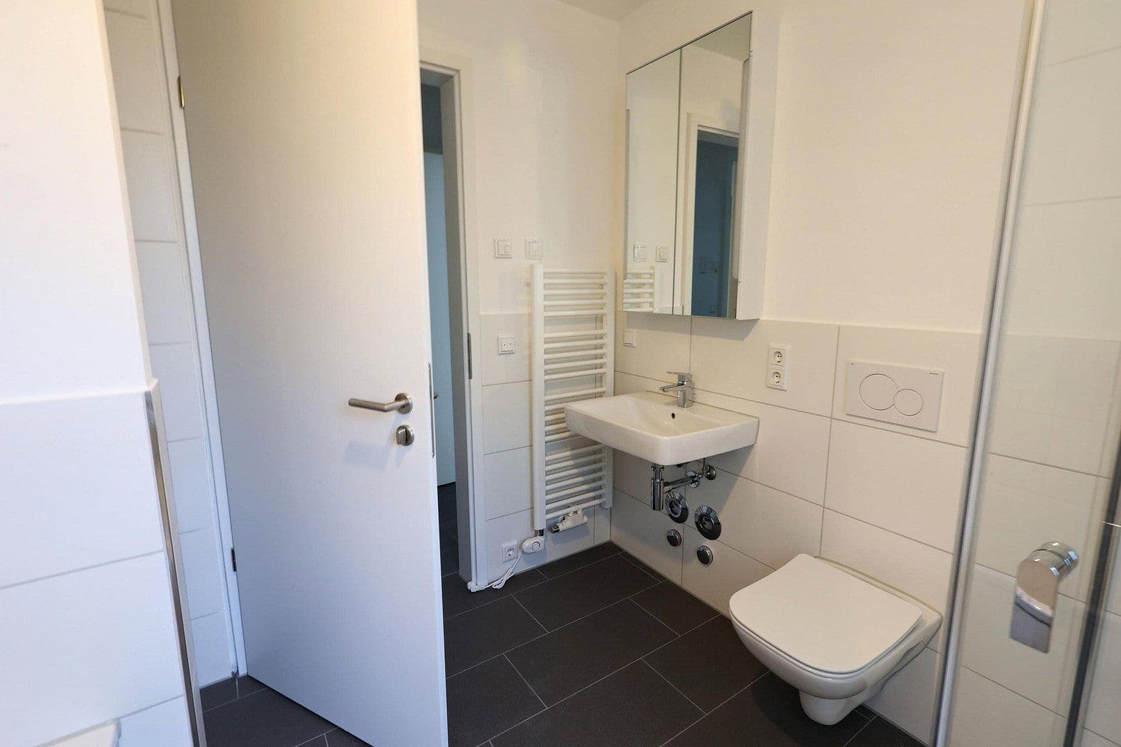 Pronájem bytu 2+1 68 m², Goerdelerstraße 33, Offenbach, Hessen Pronájem bytu 2+1 68 m², Goerdelerstraße 33, Offenbach, Hessen