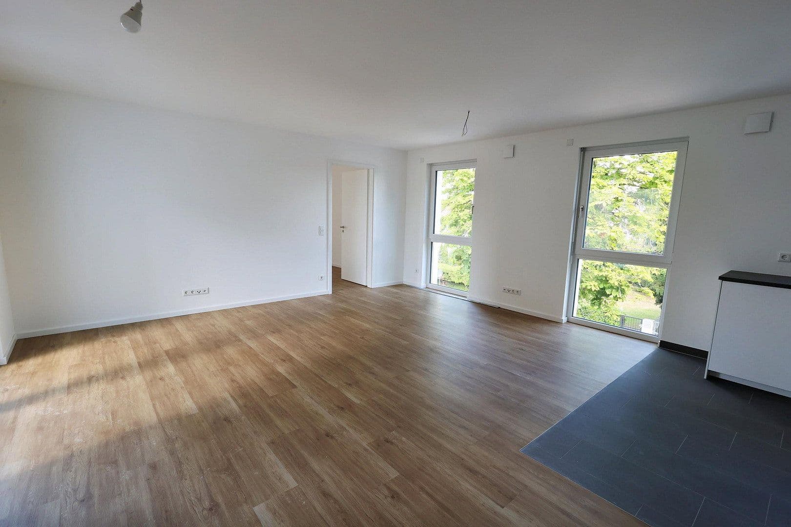 Pronájem bytu 2+1 68 m², Goerdelerstraße 33, Offenbach, Hessen Pronájem bytu 2+1 68 m², Goerdelerstraße 33, Offenbach, Hessen