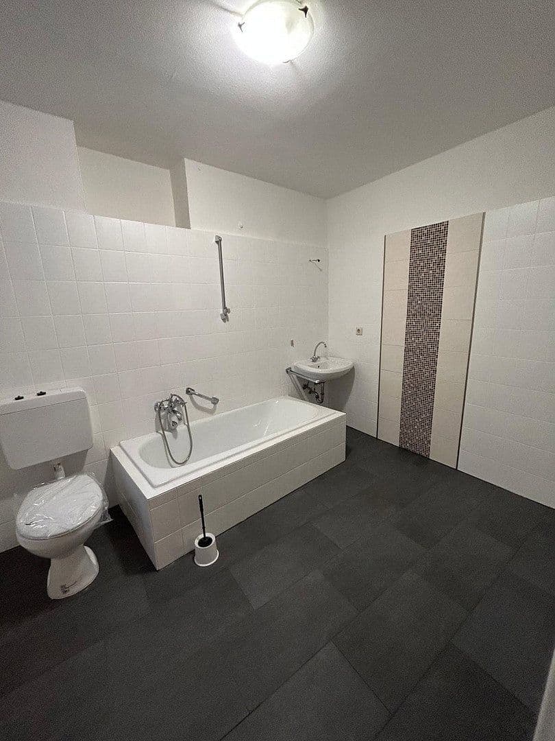 Pronájem domu 170 m², pozemek 225 m², Wielandstrasse 4a, Worms, Porýní-Falc Pronájem domu 170 m², pozemek 225 m², Wielandstrasse 4a, Worms, Porýní-Falc