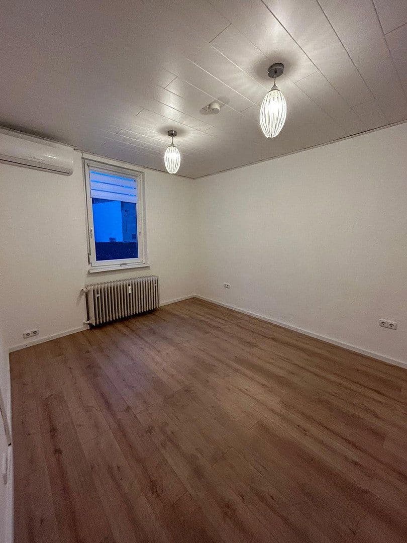 Pronájem domu 170 m², pozemek 225 m², Wielandstrasse 4a, Worms, Porýní-Falc Pronájem domu 170 m², pozemek 225 m², Wielandstrasse 4a, Worms, Porýní-Falc