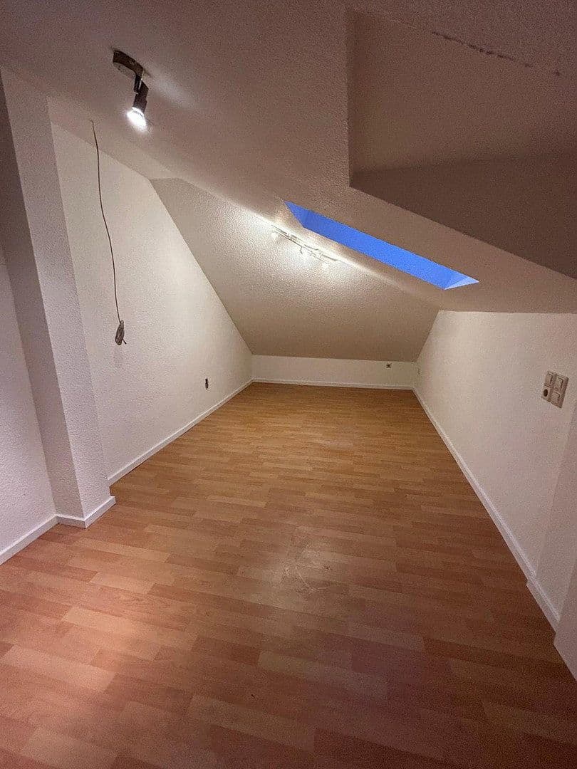 Pronájem domu 170 m², pozemek 225 m², Wielandstrasse 4a, Worms, Porýní-Falc Pronájem domu 170 m², pozemek 225 m², Wielandstrasse 4a, Worms, Porýní-Falc