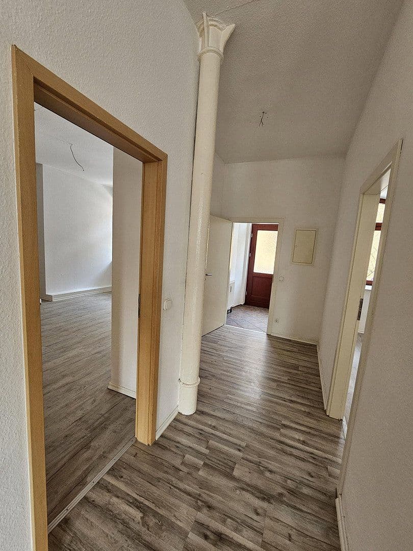 Pronájem bytu 4+1 135 m², Kitscherstr, 10, Křemeničov, Sasko Pronájem bytu 4+1 135 m², Kitscherstr, 10, Křemeničov, Sasko