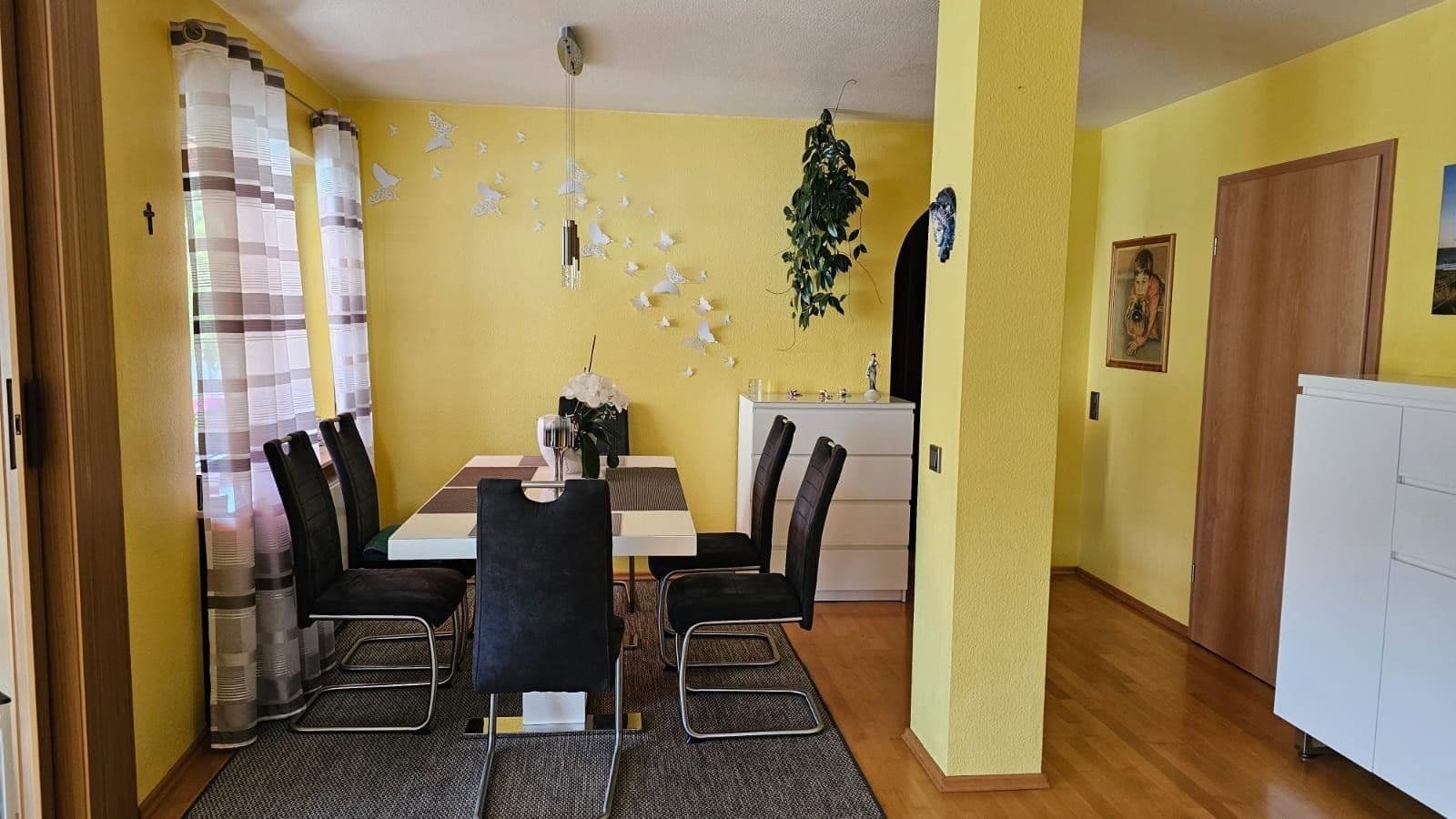 Prodej bytu 4+kk 133 m², Baden-Baden Haueneberstein, Bádensko-Württembersko Prodej bytu 4+kk 133 m², Baden-Baden Haueneberstein, Bádensko-Württembersko