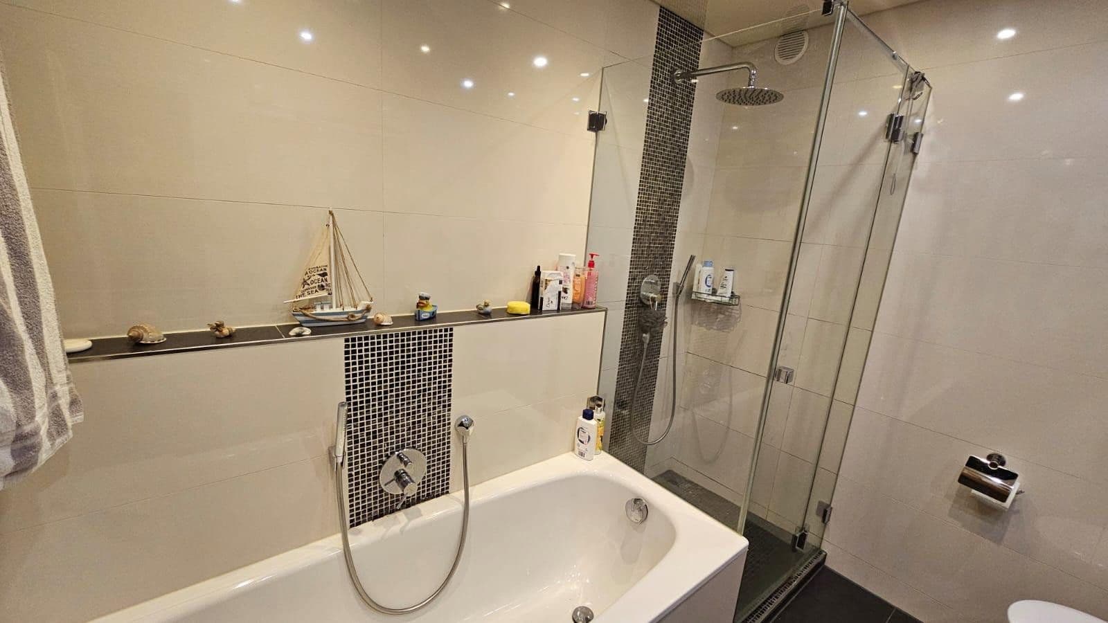 Prodej bytu 4+kk 133 m², Baden-Baden Haueneberstein, Bádensko-Württembersko Prodej bytu 4+kk 133 m², Baden-Baden Haueneberstein, Bádensko-Württembersko