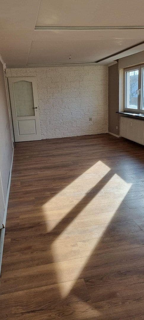 Prodej domu 190 m², pozemek 322 m², Reichenbach an der Fils, Bádensko-Württembersko Prodej domu 190 m², pozemek 322 m², Reichenbach an der Fils, Bádensko-Württembersko